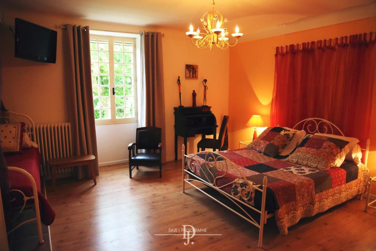 Mas De La Sauline Bed and Breakfast La Roque-d'Antheron Εξωτερικό φωτογραφία