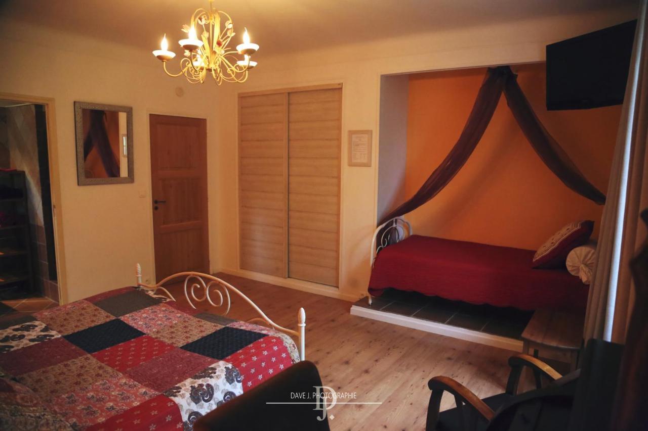Mas De La Sauline Bed and Breakfast La Roque-d'Antheron Εξωτερικό φωτογραφία
