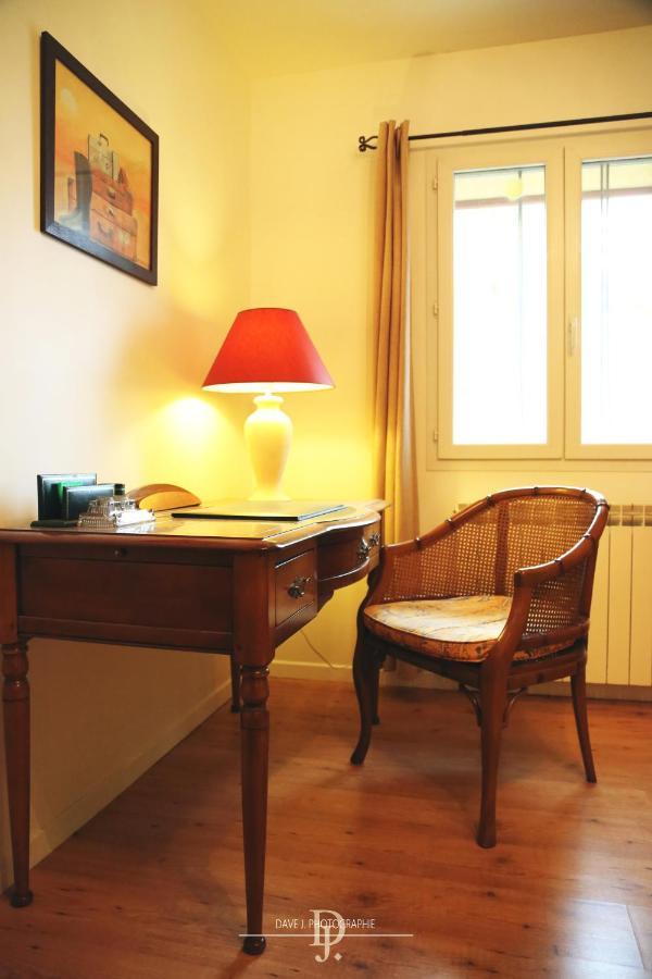 Mas De La Sauline Bed and Breakfast La Roque-d'Antheron Εξωτερικό φωτογραφία