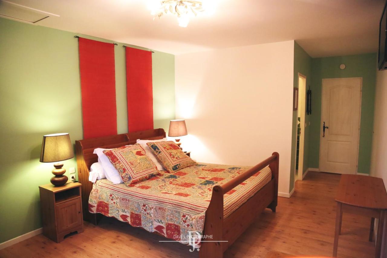 Mas De La Sauline Bed and Breakfast La Roque-d'Antheron Εξωτερικό φωτογραφία