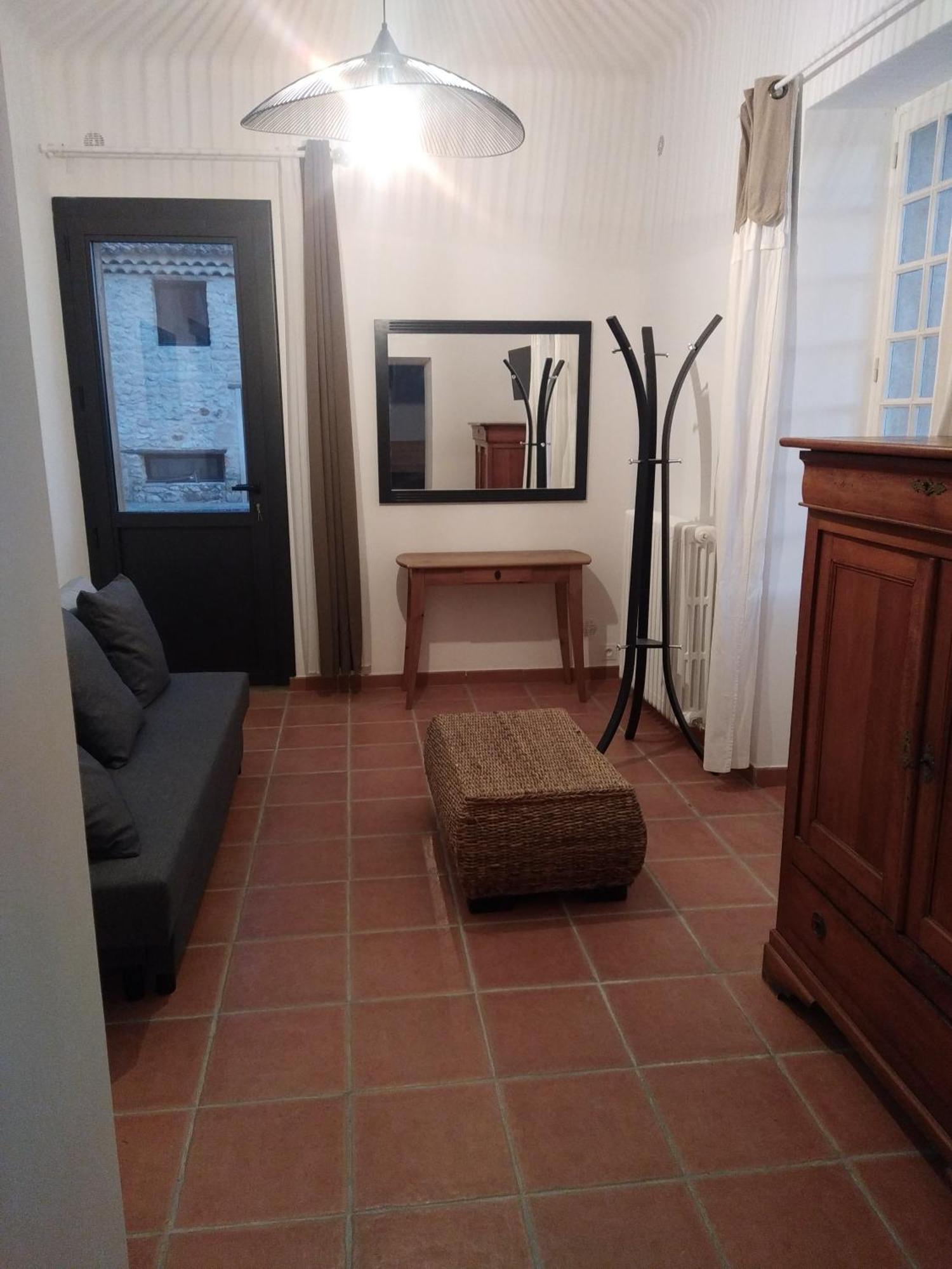 Mas De La Sauline Bed and Breakfast La Roque-d'Antheron Εξωτερικό φωτογραφία